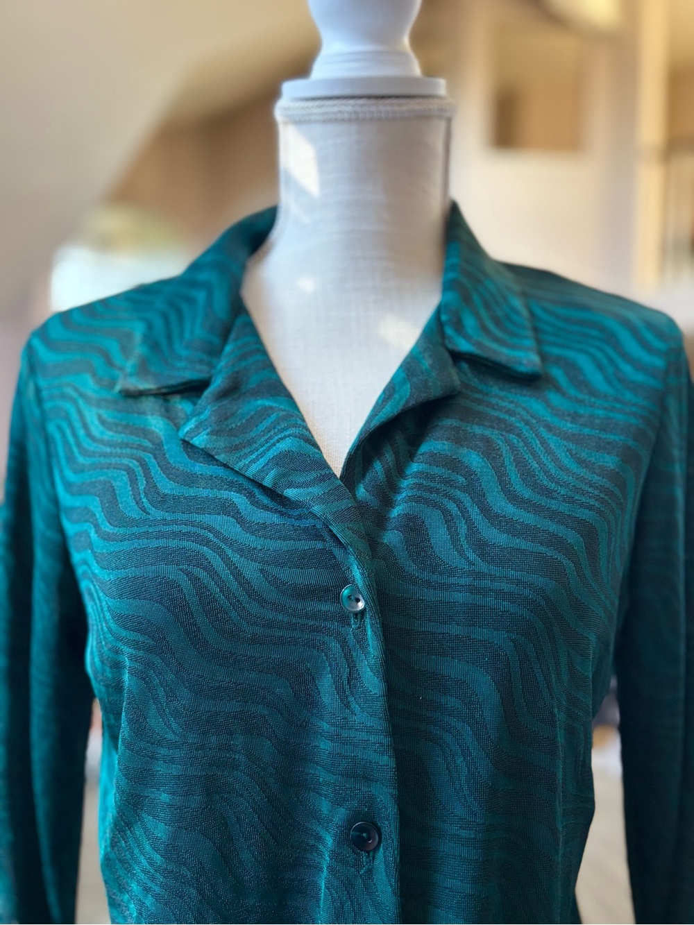 Rabbit Rabbit Rabbit Teal Wave Button-Front Blazer - Picture 3 of 5